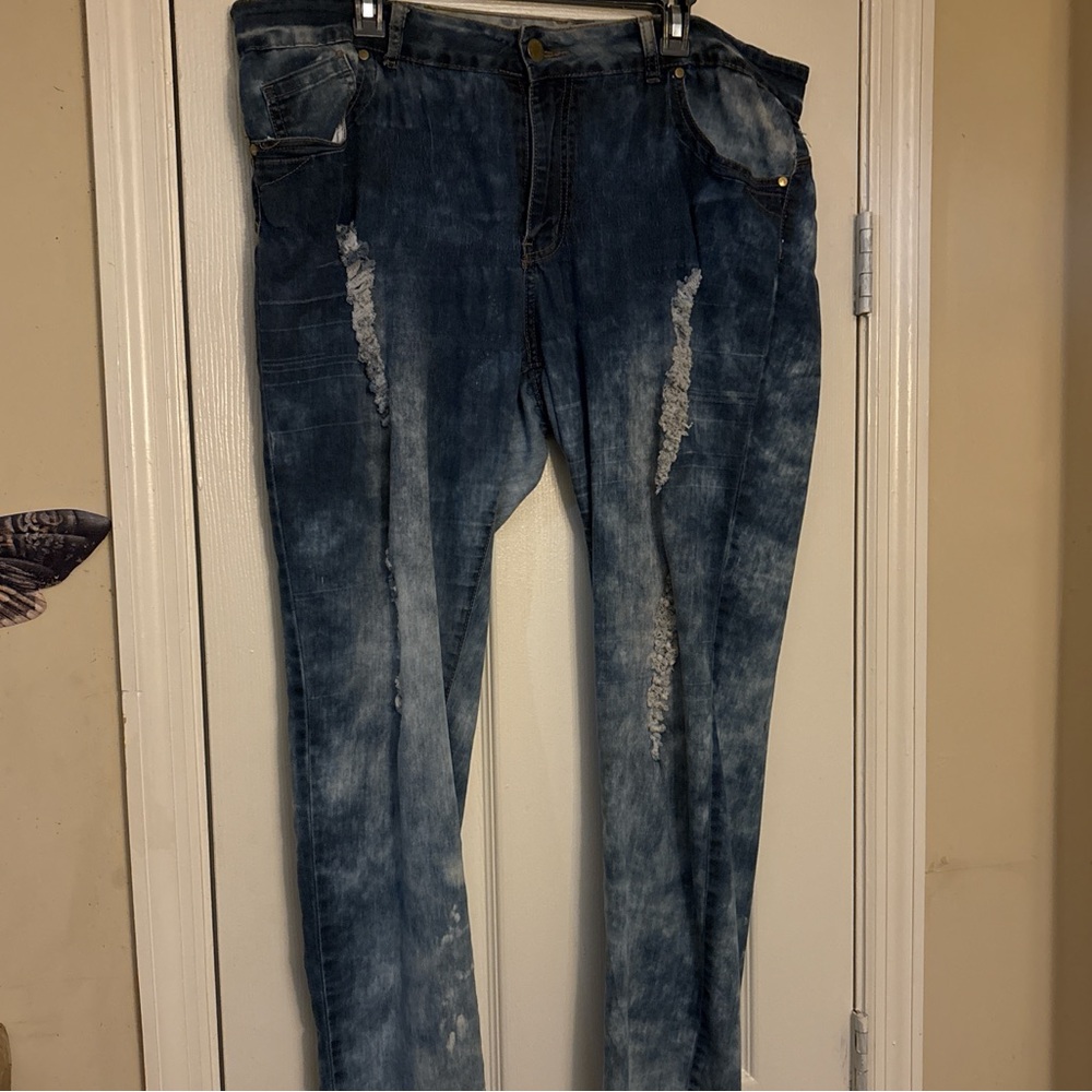 20W Distressed high-waisted straight leg ripped blue jeans